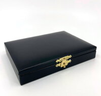 Koženková etui s kovaním Koženková etui s kovaním