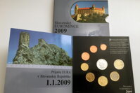 Uloženie euromincí v papierovom obale so žetonom Uloženie euromincí v papierovom obale so žetonom