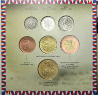 Uloženie českých korunových mincí v sade a žeton - averz