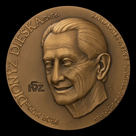Prof. MUDr. Dionýz Dieška DrSc. zakladateľ IVZ, 1996 - AE medaila - M. Polonský