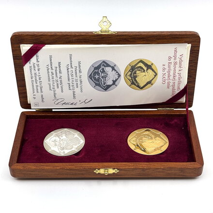 Vstup Slovenskej republiky do Európskej únie a do NATO - zlatá a strieborná medaila - M. Ronai