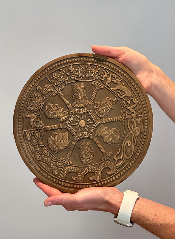 Galéria panovníkov od I. storočia pred Kristom - bronzový odliatok - V. Santer, L. Bódi