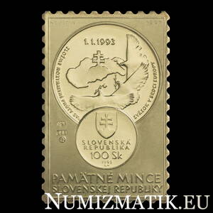 Vznik SR - zlatá plaketa s vyobrazením prvej pamätnej mince - Š. Novotný